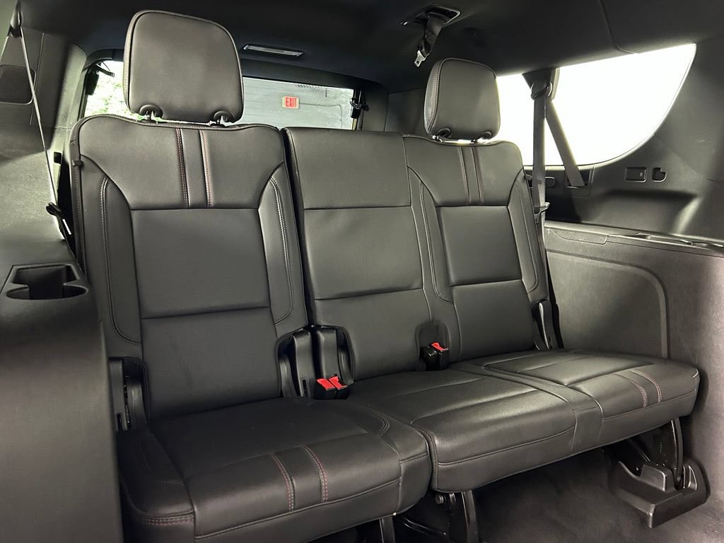 Used 2024 Chevrolet Suburban RST w/ Luxury Package AWD/4WD image 14