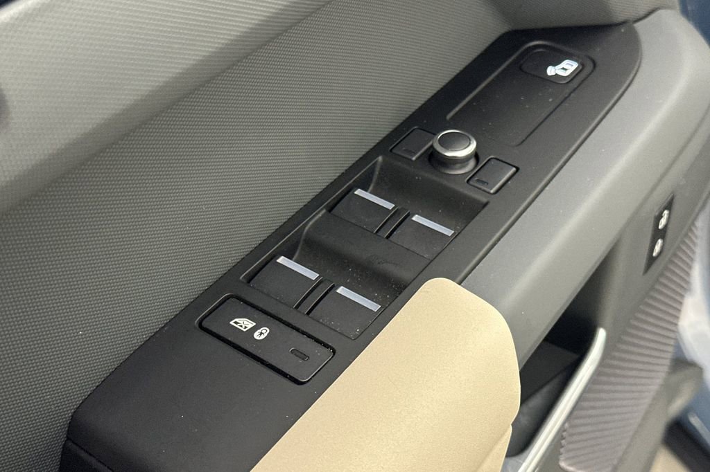 Used 2021 Land Rover Defender 110 S image 12