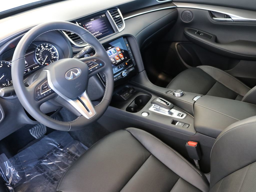 Certified 2025 INFINITI QX55 Luxe w/ Cargo Package AWD/4WD image 16
