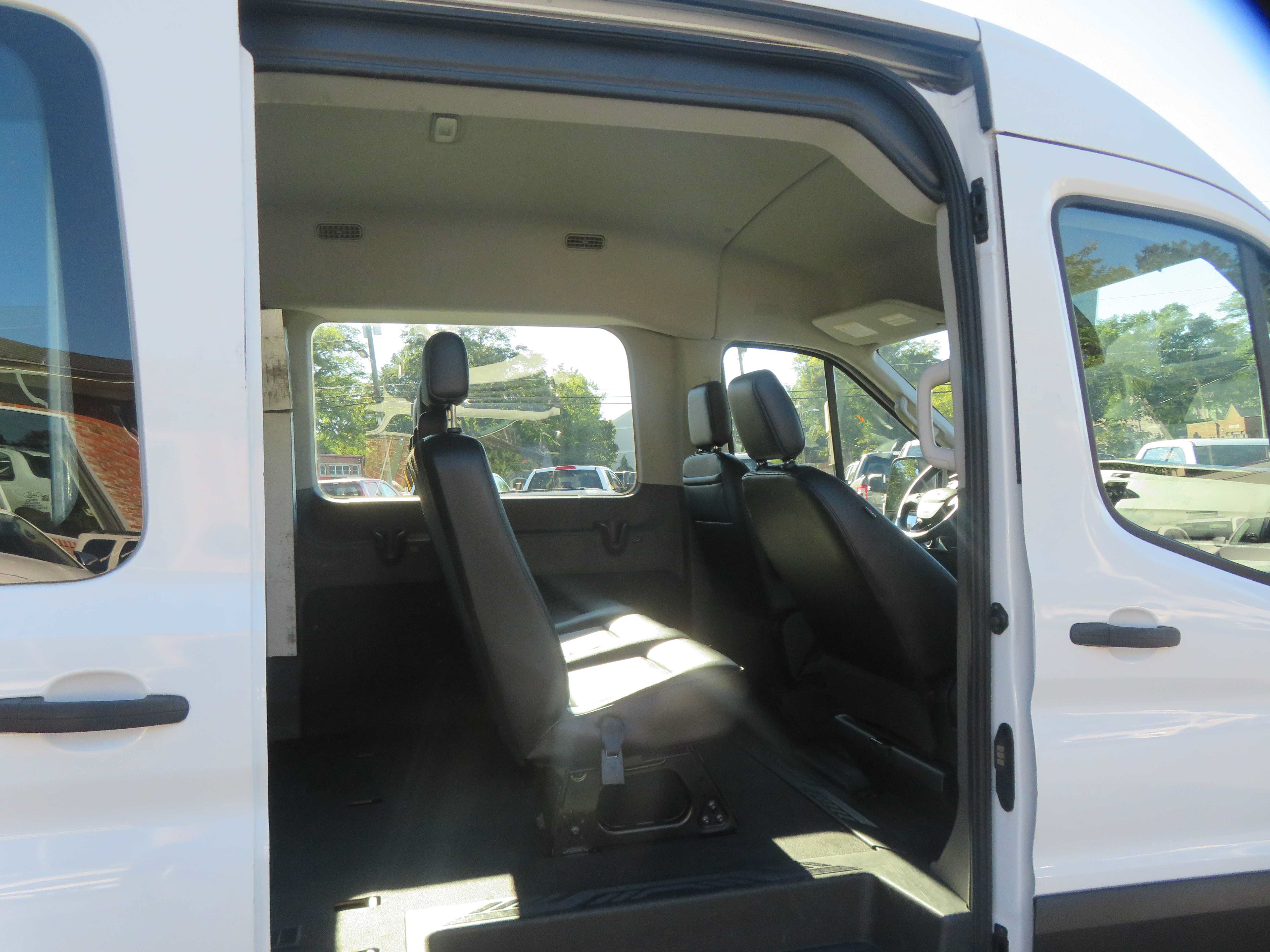 Used 2022 Ford Transit 350 XL RWD image 25