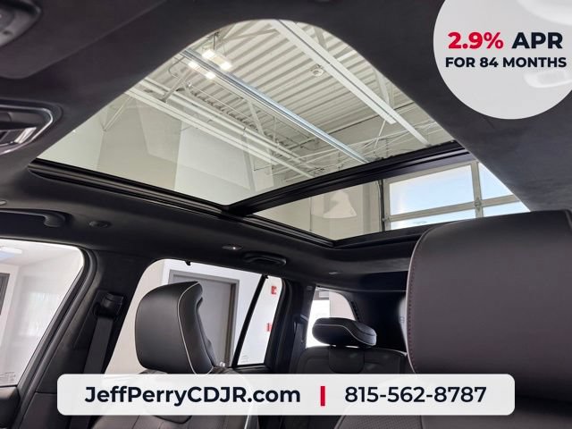 New 2026 Jeep Grand Cherokee Summit w/ Obsidian Package AWD/4WD image 24