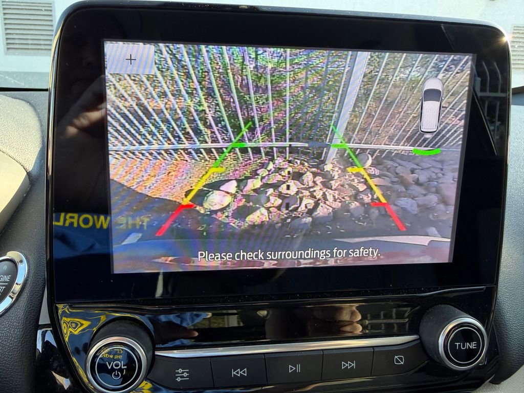 Used 2021 Ford EcoSport Titanium FWD image 12