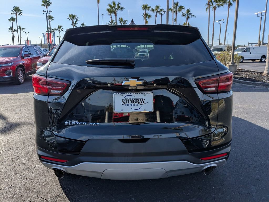 Used 2025 Chevrolet Blazer LT image 5