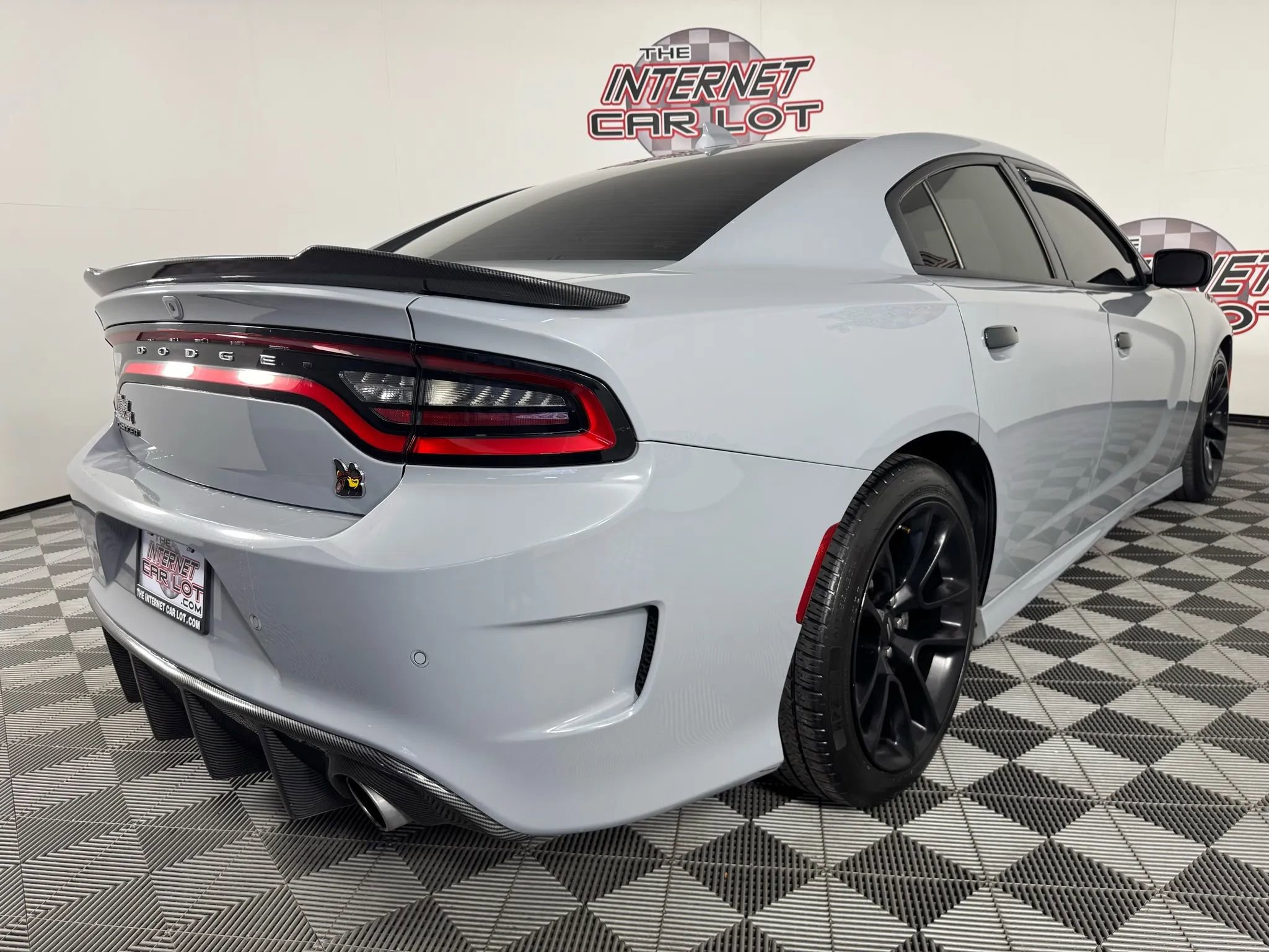 Used 2022 Dodge Charger Scat Pack w/ Navigation & Travel Group image 33