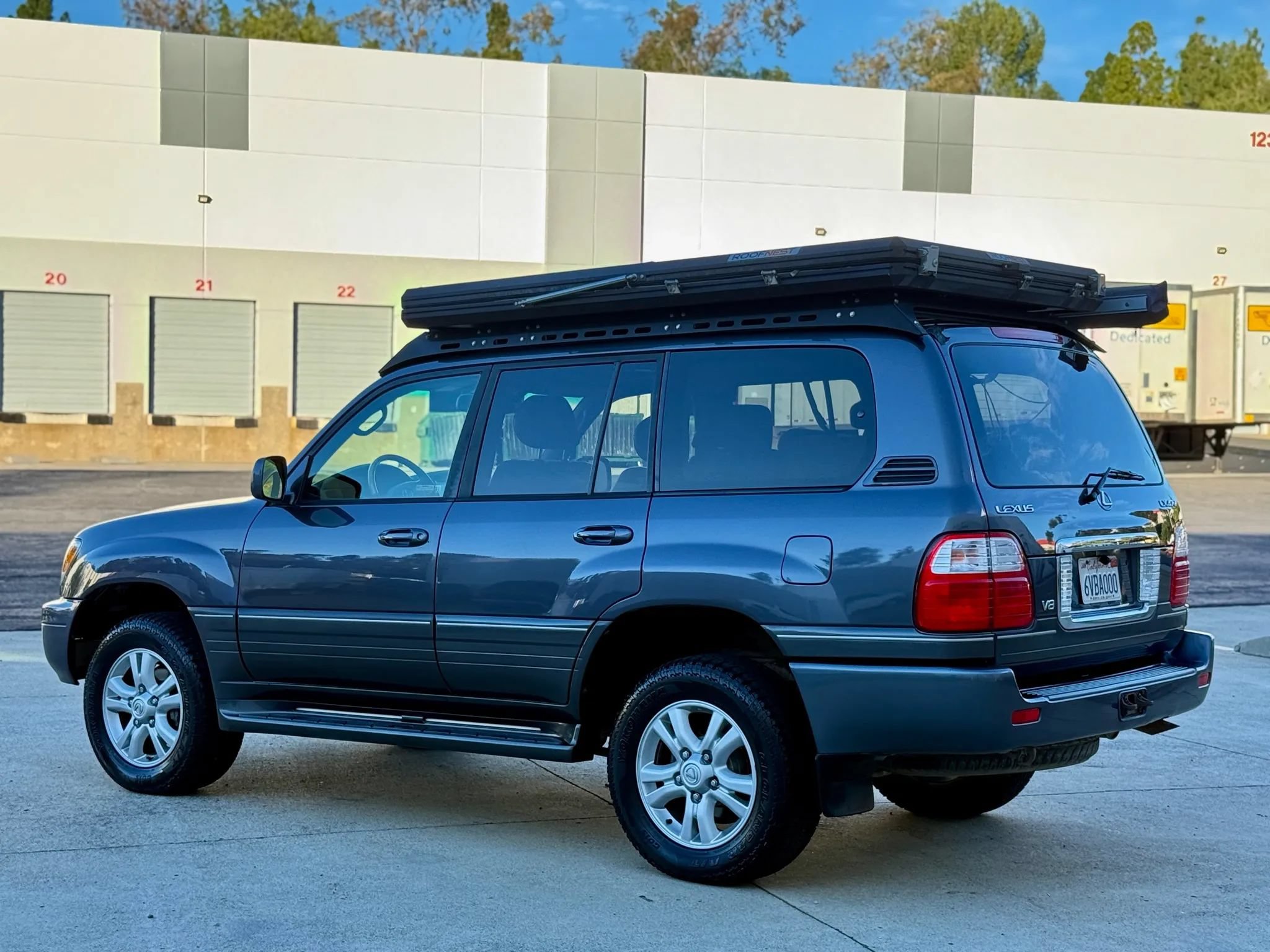 Used 2005 Lexus LX 470 4WD image 5