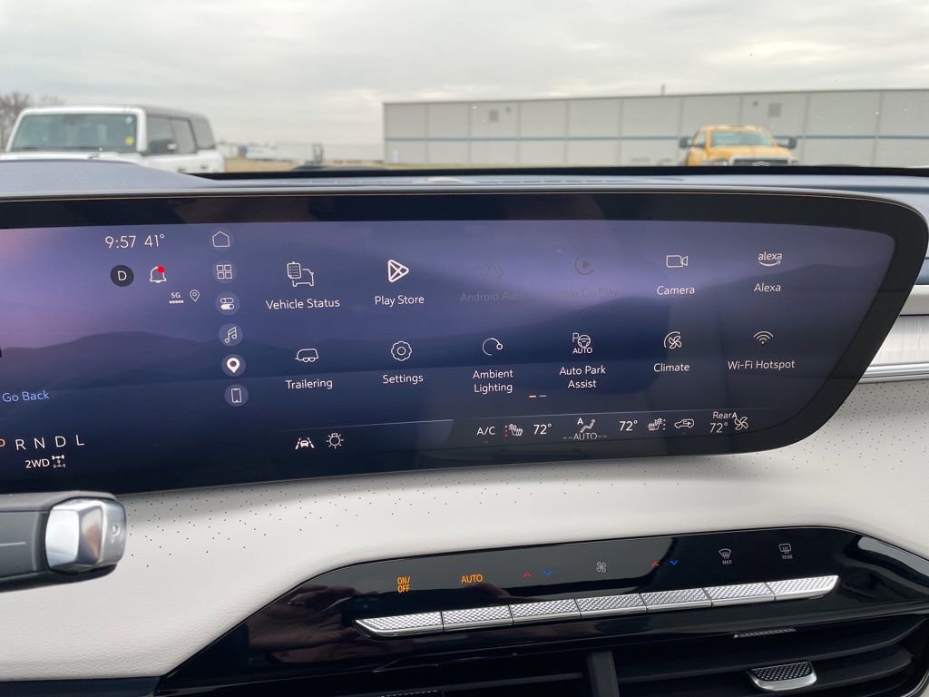 Used 2025 Buick Enclave Avenir w/ Super Cruise Package image 24