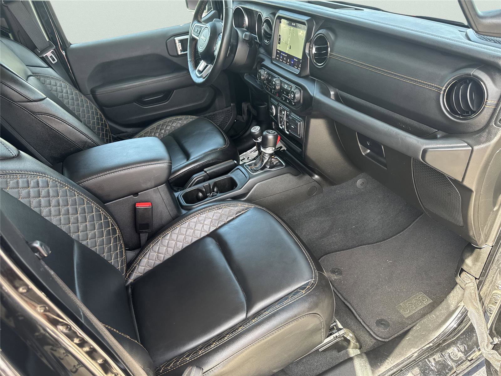 Used 2023 Jeep Wrangler Unlimited Sahara image 18