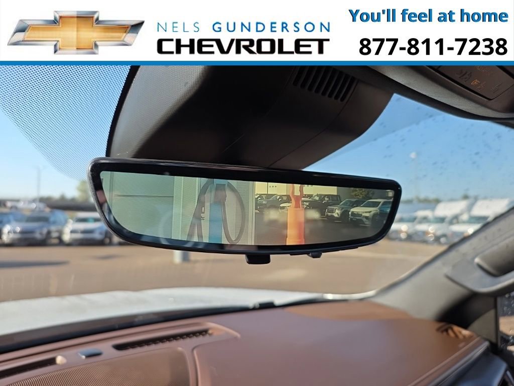 Certified 2024 Chevrolet Suburban High Country w/ Advanced Technology Package image 40