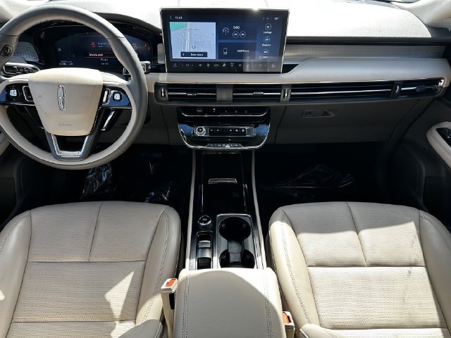 Certified 2023 Lincoln Corsair AWD w/ Equipment Group 101A image 15