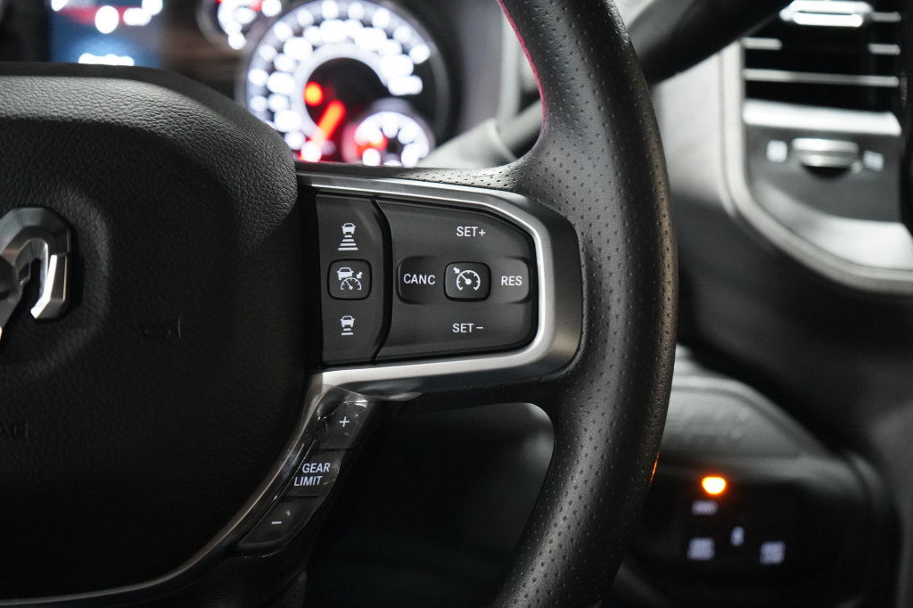 New 2027 RAM 3500 Tradesman AWD/4WD image 15