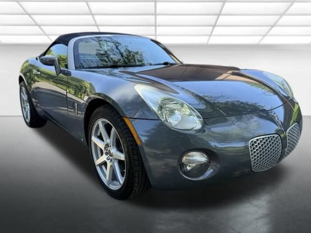 Used 2008 Pontiac Solstice Convertible w/ Preferred Package RWD image 7