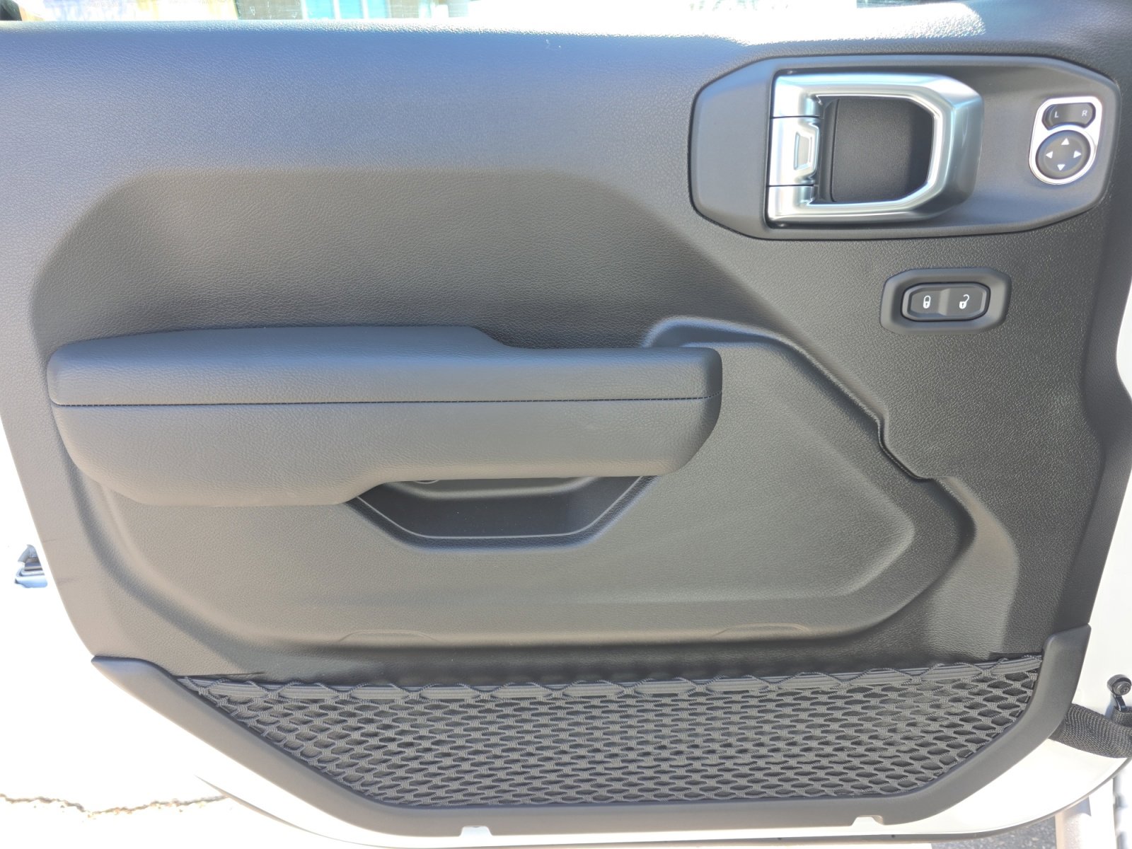 New 2026 Jeep Gladiator Willys image 17