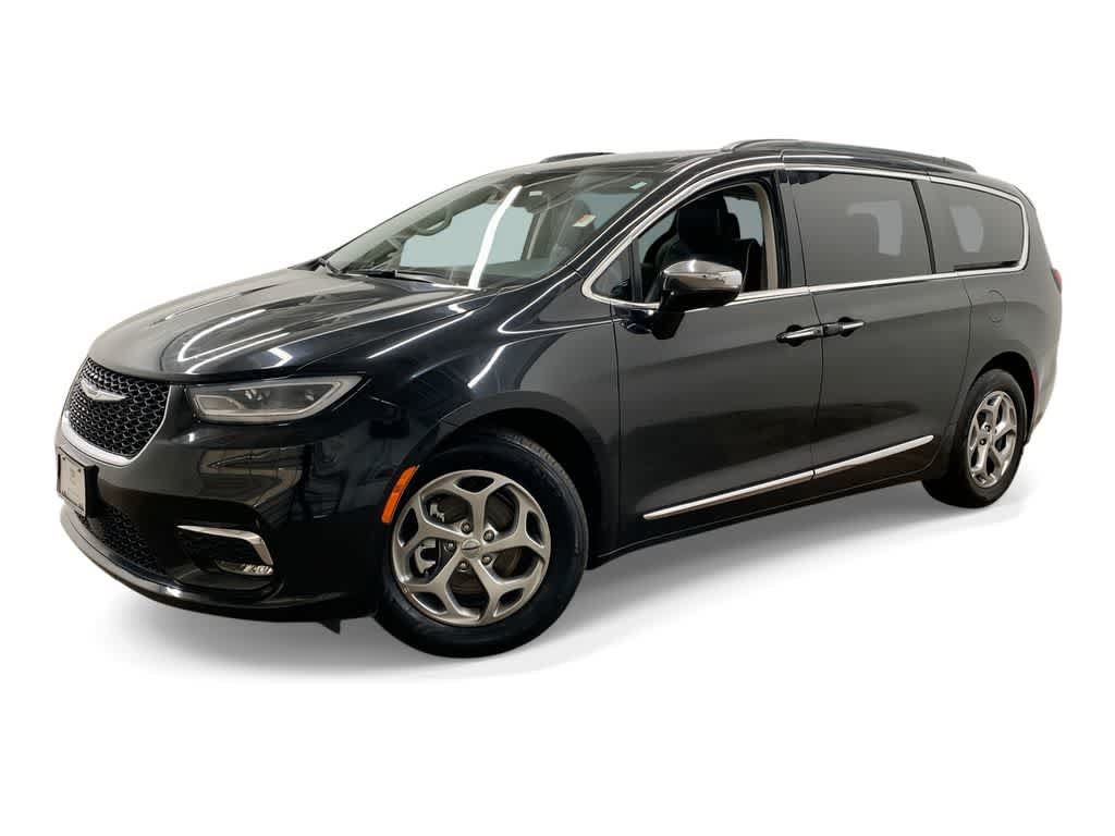 Used 2023 Chrysler Pacifica Limited FWD image 1