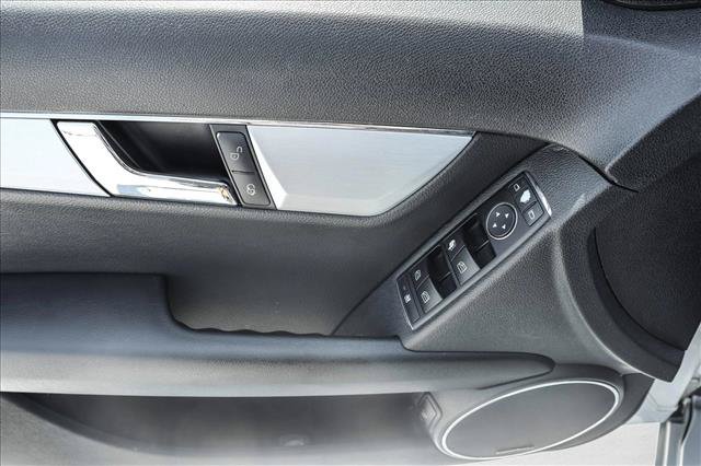 Used 2008 Mercedes-Benz C 300 4MATIC Sedan image 14