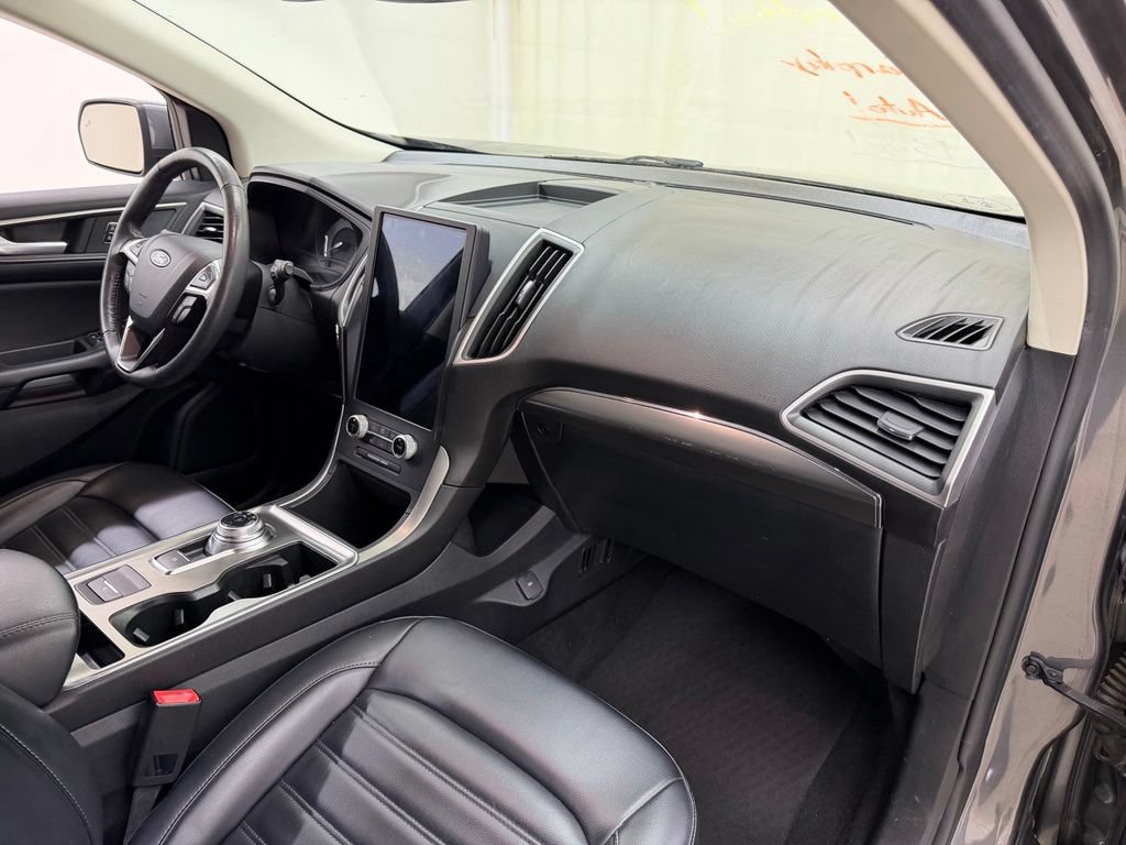 Used 2022 Ford Edge SEL AWD/4WD image 14