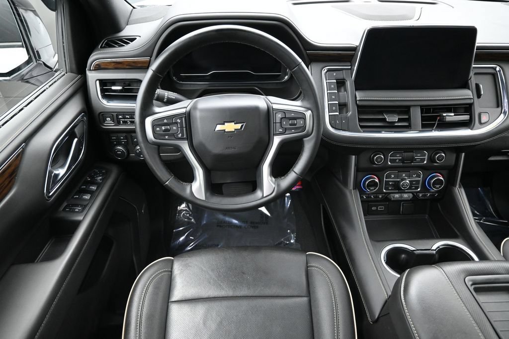 Used 2024 Chevrolet Tahoe Premier AWD/4WD image 14