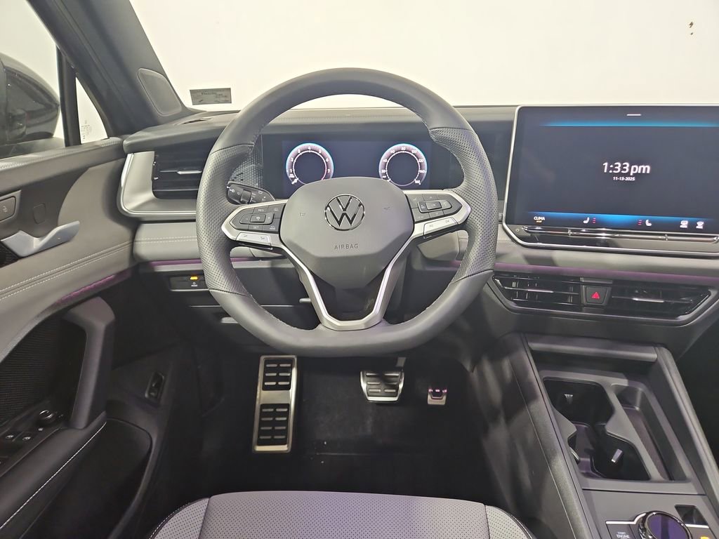 New 2026 Volkswagen Tiguan SE R-Line image 13