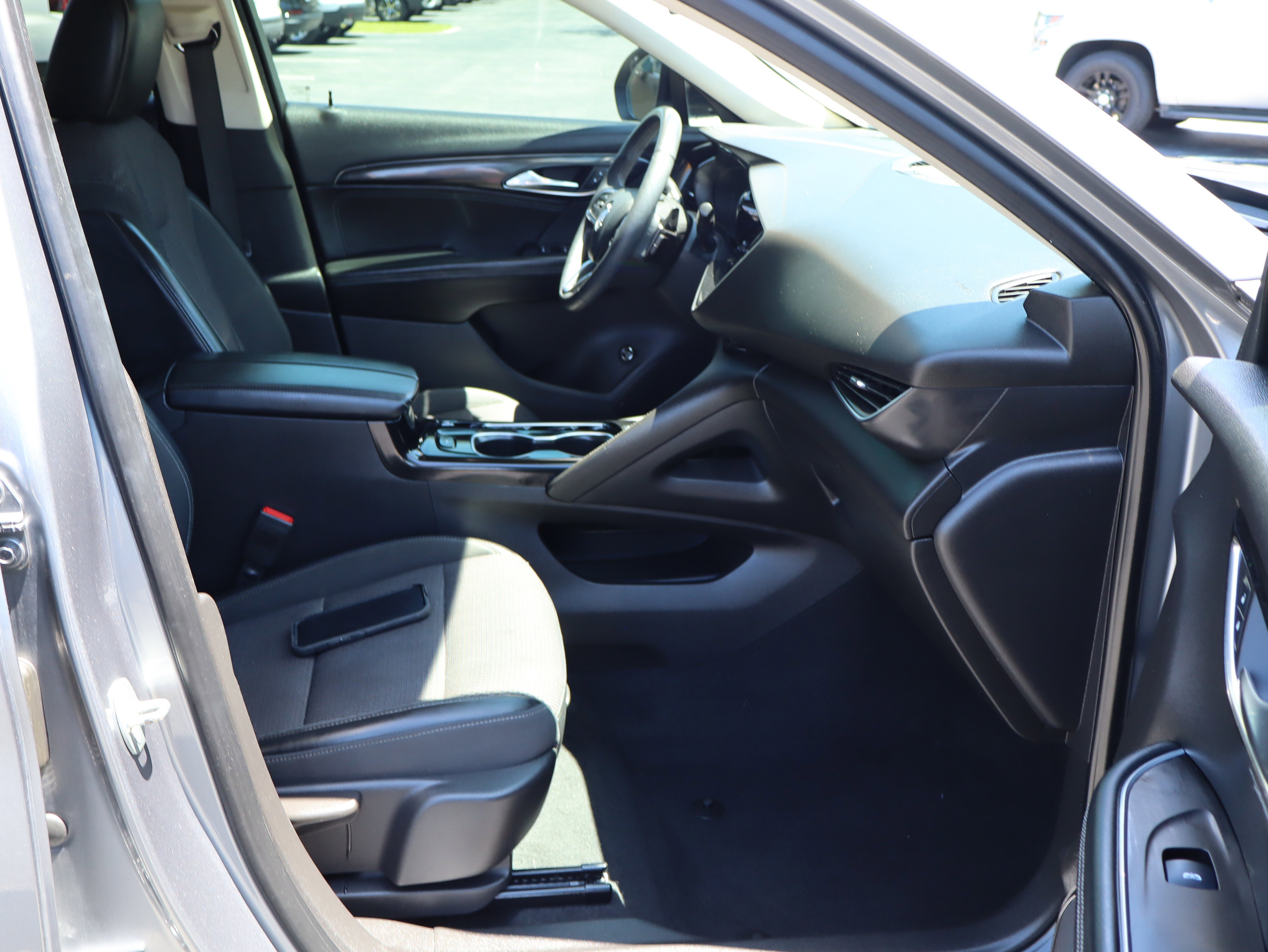 Used 2021 Buick Envision Preferred FWD image 27