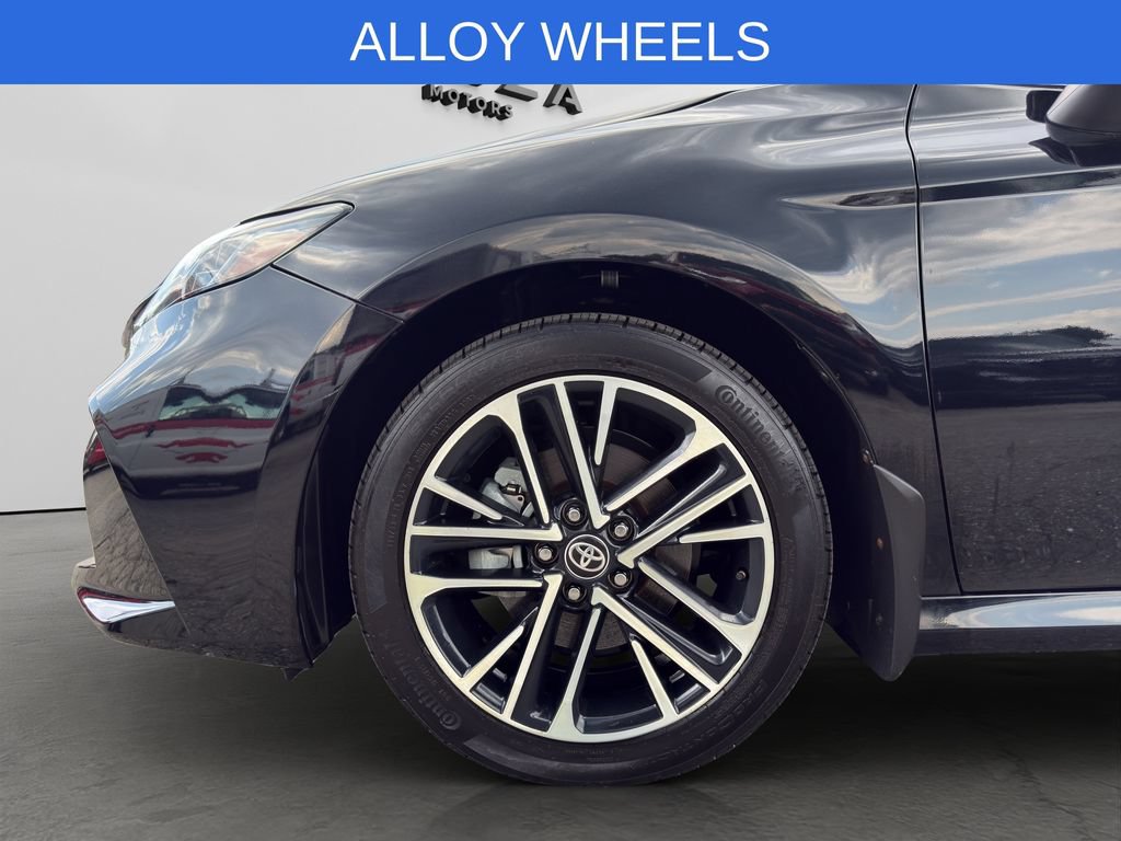 Used 2025 Toyota Camry XLE AWD/4WD image 8