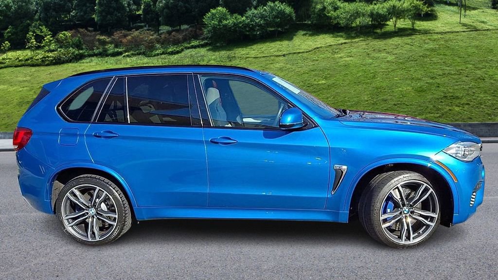 Used 2016 BMW X5 M image 9