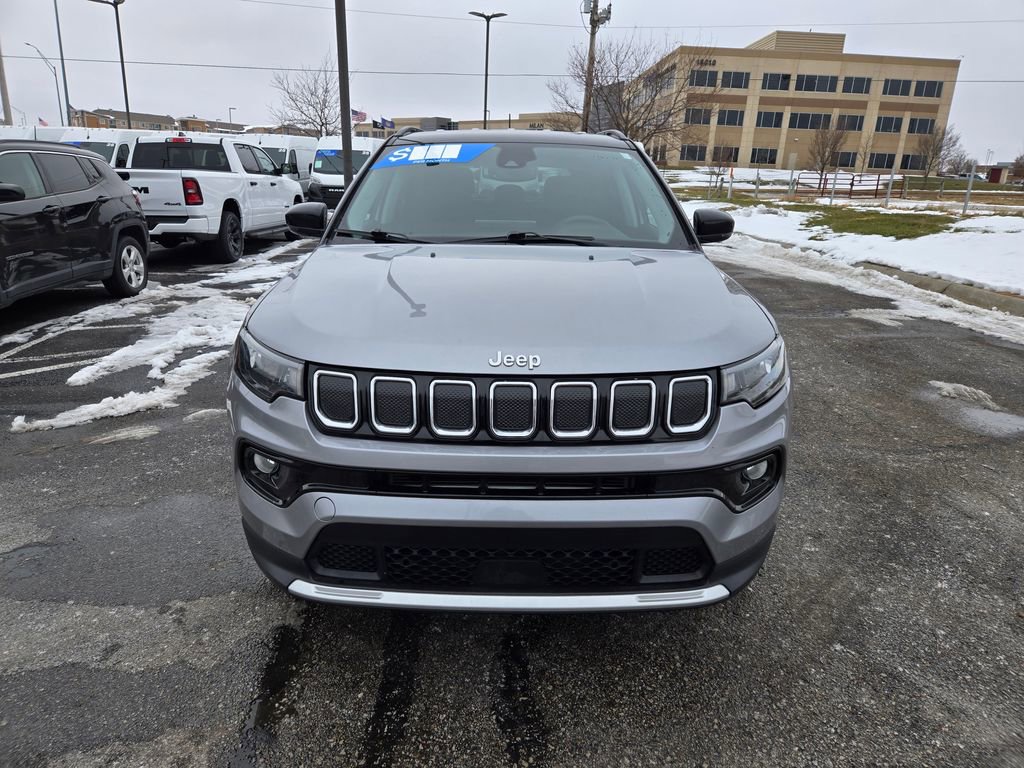 Used 2022 Jeep Compass Limited image 10