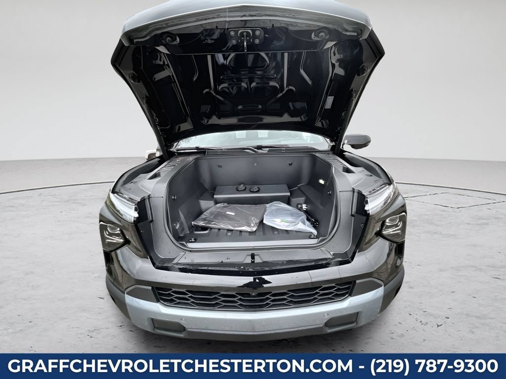 New 2026 Chevrolet Silverado EV LT w/ LPO, Dark Package Plus AWD/4WD image 17