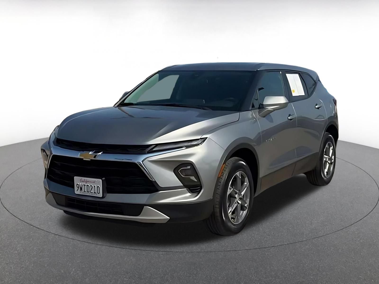 Used 2026 Chevrolet Blazer LT FWD image 7