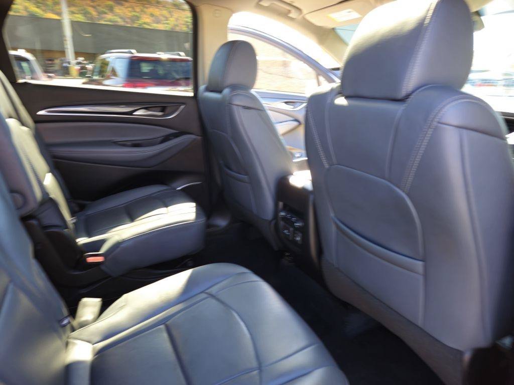 Used 2021 Buick Enclave Essence w/ Sound and Sites Package AWD/4WD image 50