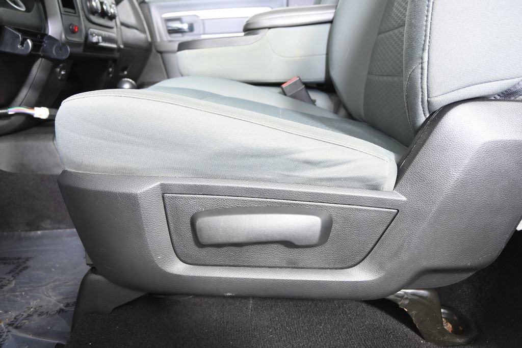 Used 2018 RAM 2500 Tradesman w/ Chrome Appearance Group image 22