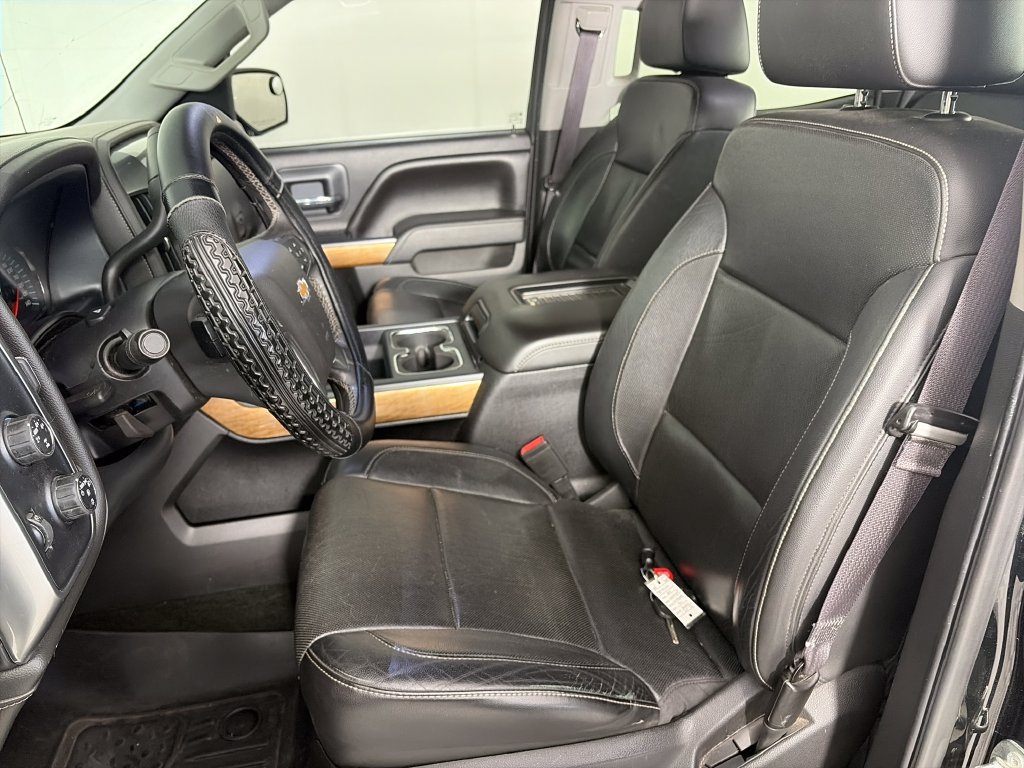Used 2016 Chevrolet Silverado 1500 LTZ w/ Sport Package AWD/4WD image 11