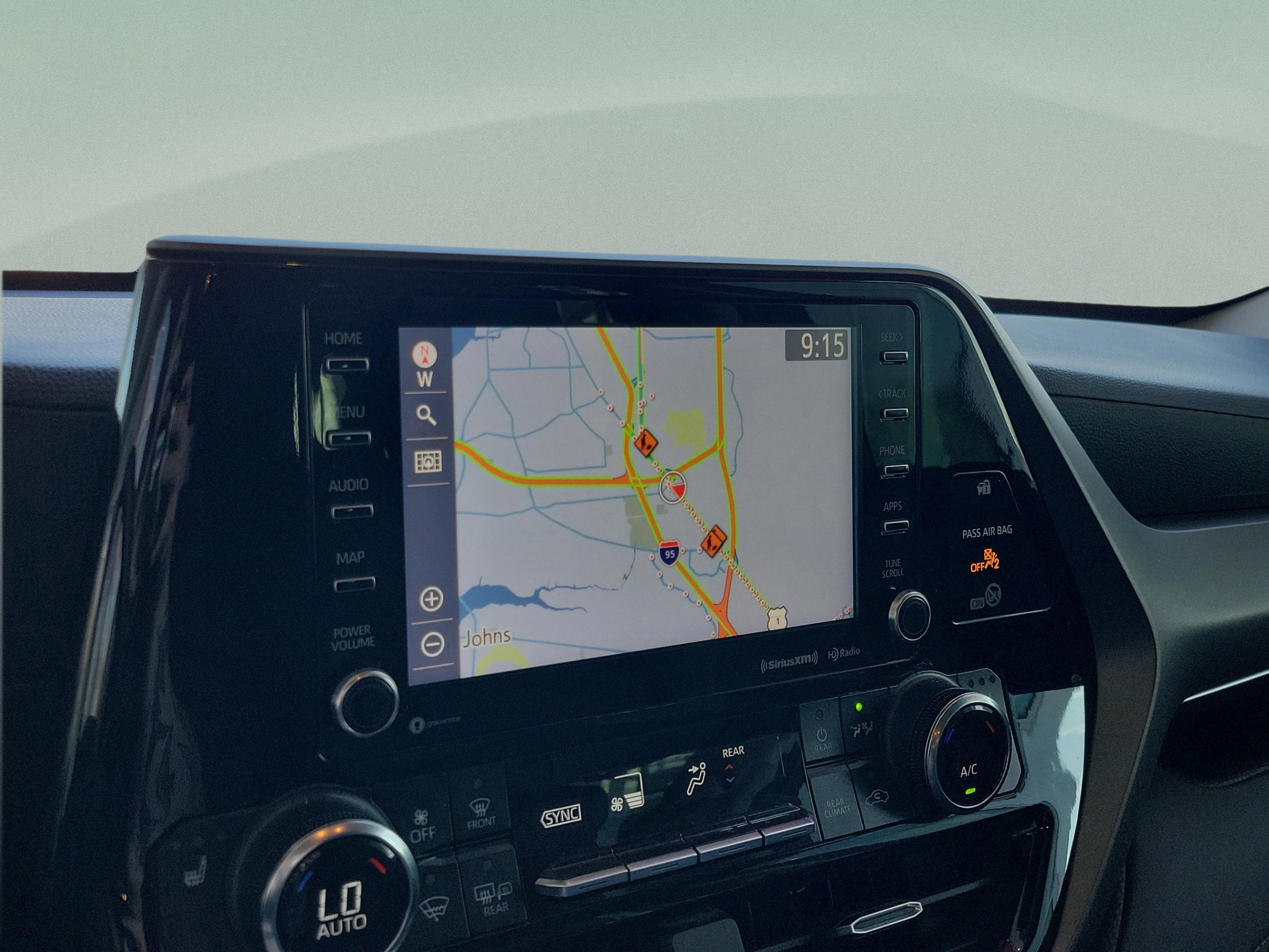 Used 2022 Toyota Highlander XLE image 23