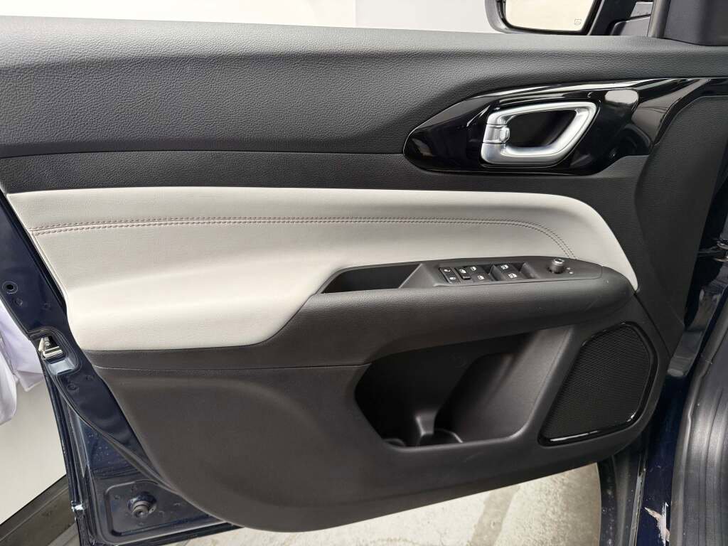 New 2026 Jeep Compass Limited image 22