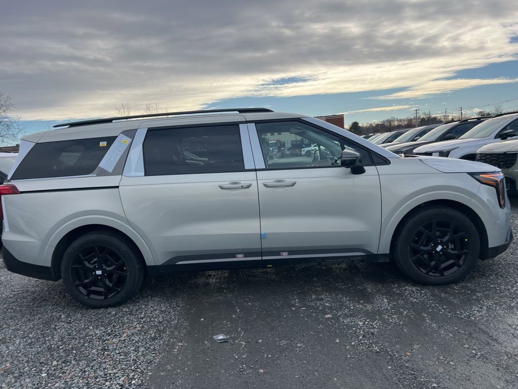 New 2026 Kia Carnival SX w/ SX Dark Edition Package image 4