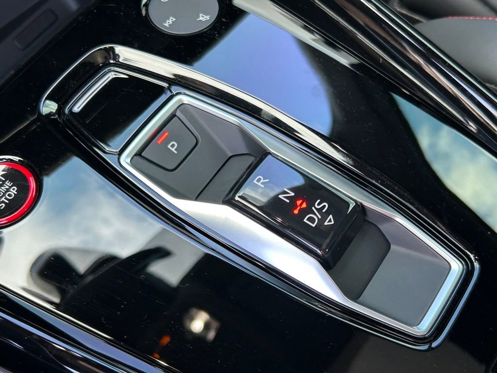 Used 2025 Audi RS 3 image 40