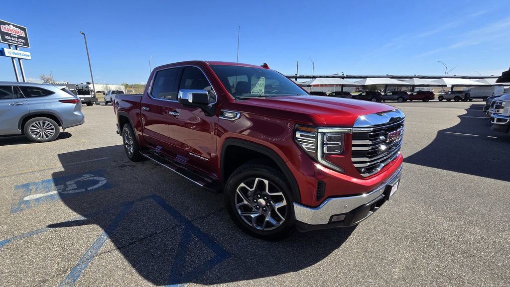 Used 2022 GMC Sierra 1500 SLT w/ SLT Premium Plus Package image 4