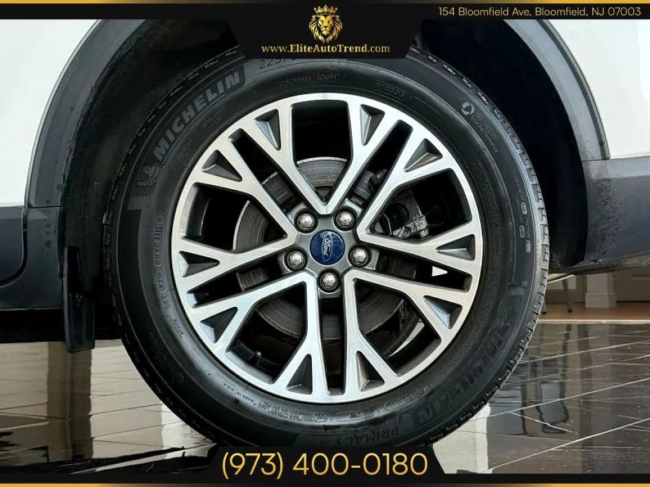 Used 2020 Ford Escape SEL image 29