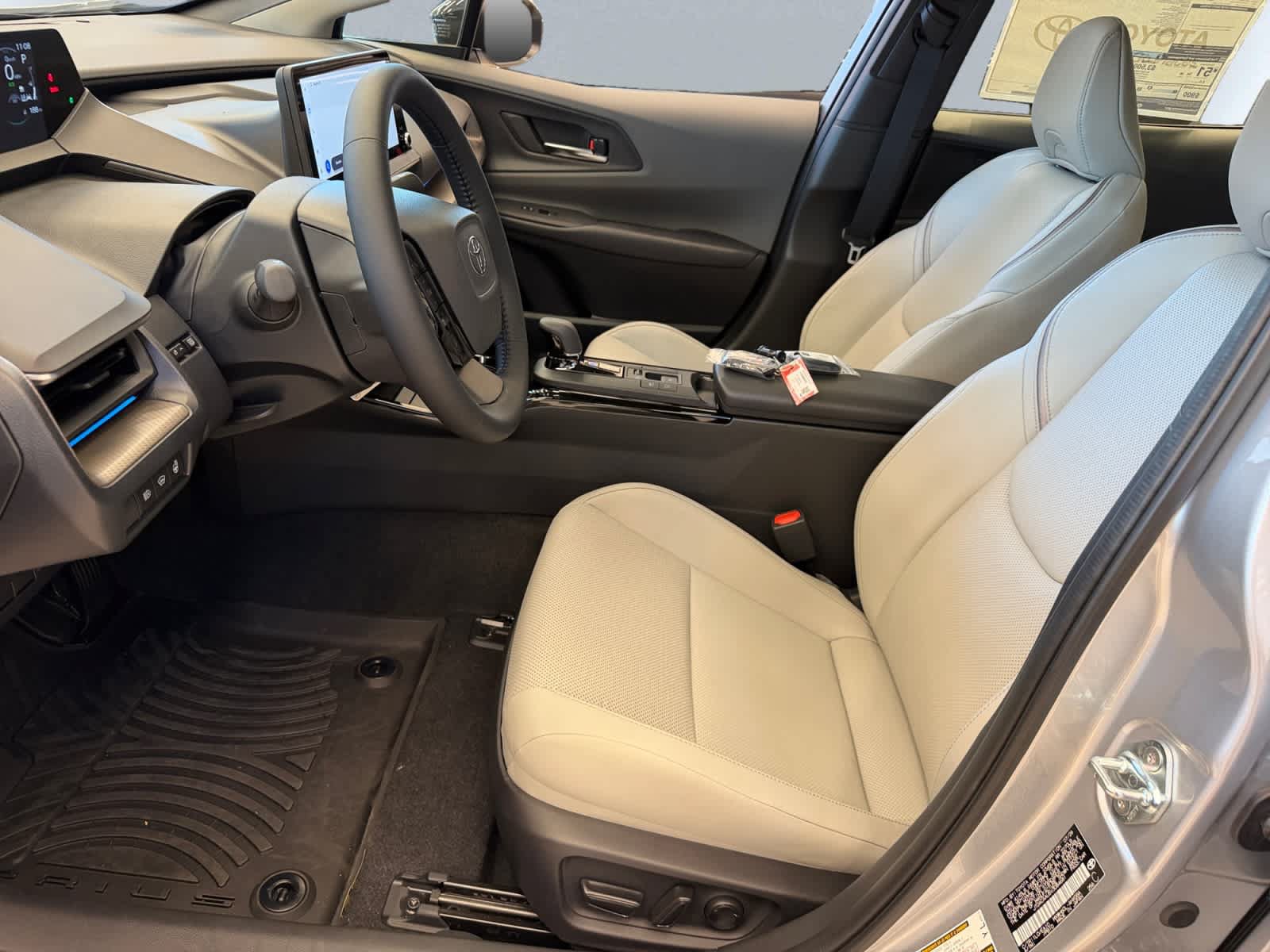 New 2027 Toyota Prius XLE FWD image 6