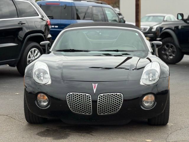 Used 2006 Pontiac Solstice Convertible w/ Premium Package image 25