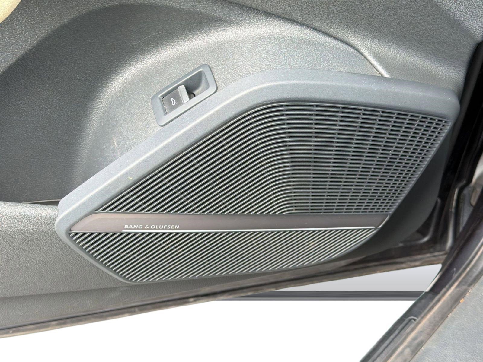 Used 2018 Audi Q5 2.0T Premium Plus w/ Premium Plus Package image 23