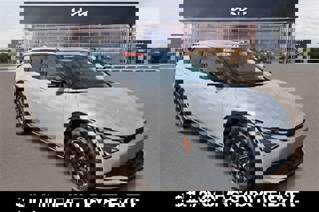 New 2025 Kia EV6 Light w/ Light LR Technology Package image 1