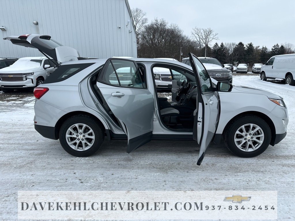 Used 2018 Chevrolet Equinox LS image 27