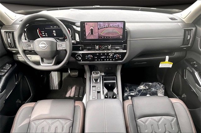New 2026 Nissan Pathfinder Platinum image 5