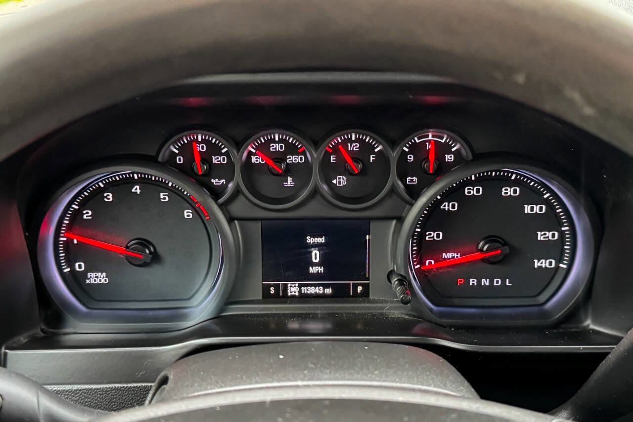 Used 2021 Chevrolet Silverado 2500 W/T w/ WT Convenience Package AWD/4WD image 35