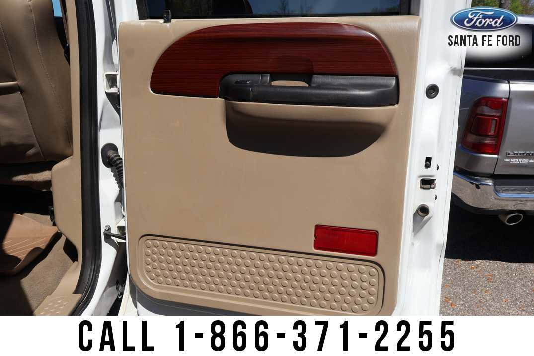 Used 2006 Ford F250 Lariat AWD/4WD image 24
