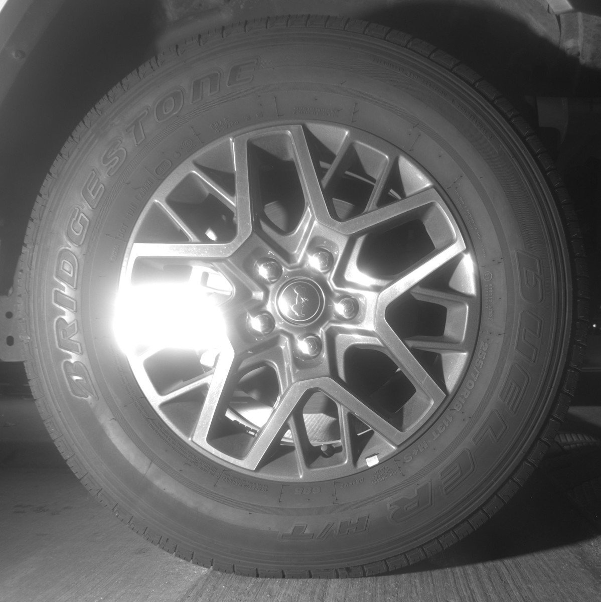 Used 2025 Jeep Wrangler Sahara image 13