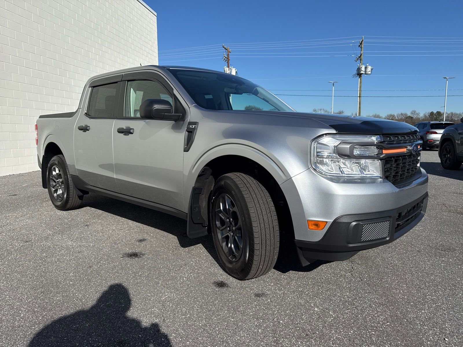 Used 2023 Ford Maverick XLT image 3