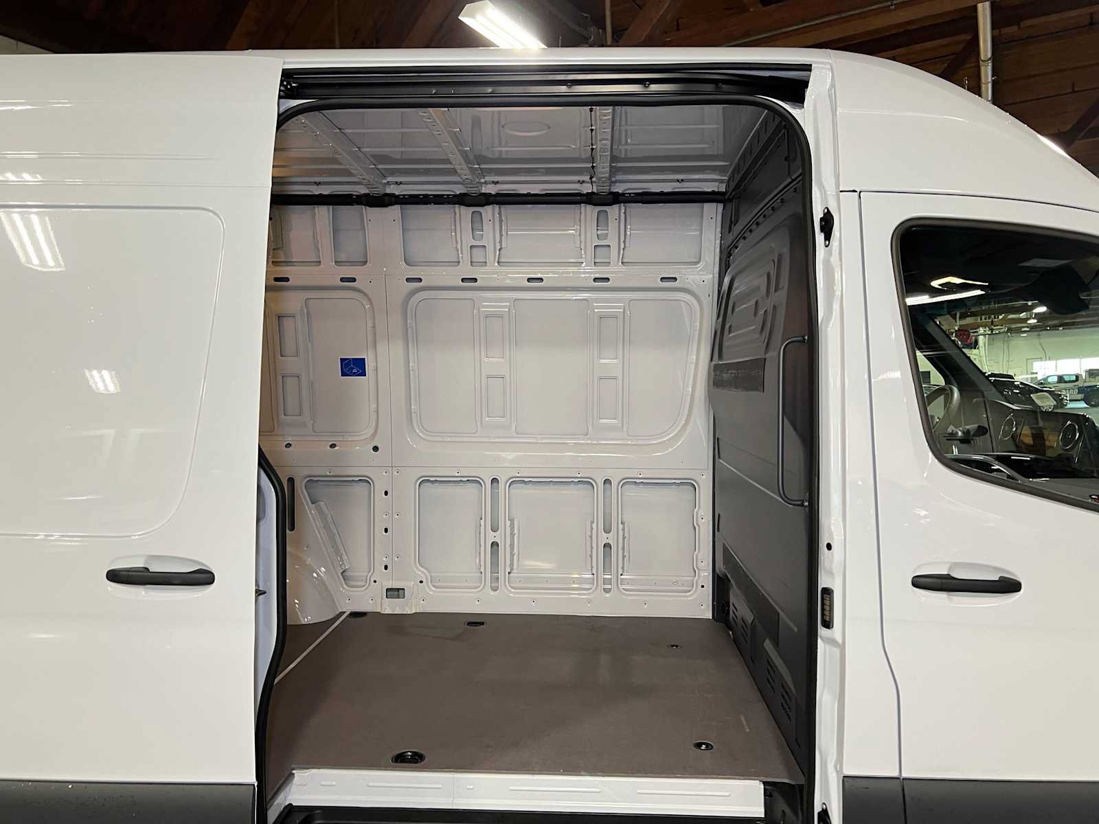 Used 2026 Mercedes-Benz Sprinter 2500 image 13