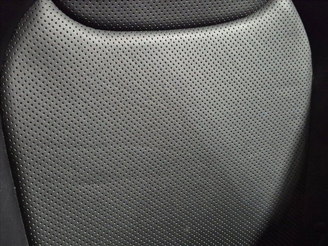 Used 2019 Jeep Cherokee Limited FWD image 13