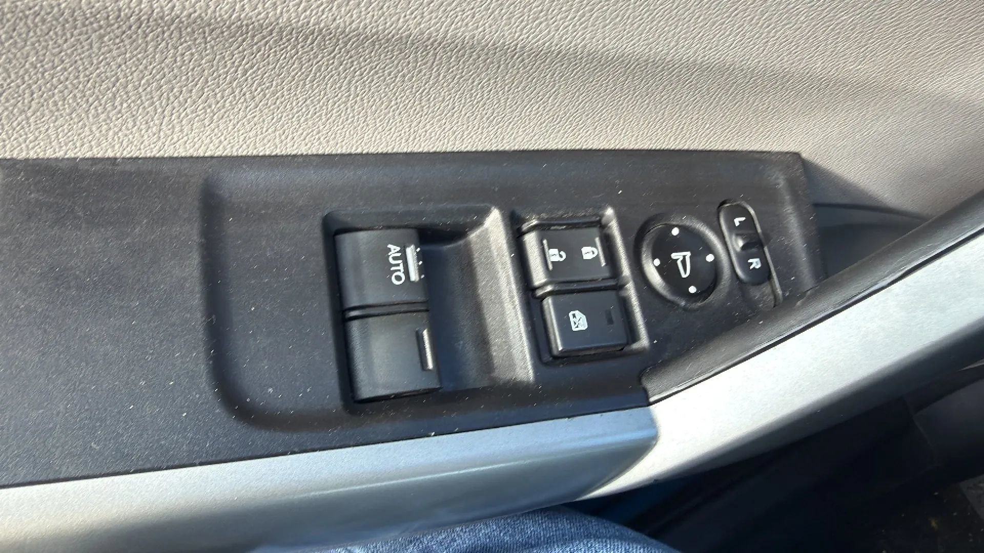 Used 2012 Honda Civic LX image 41