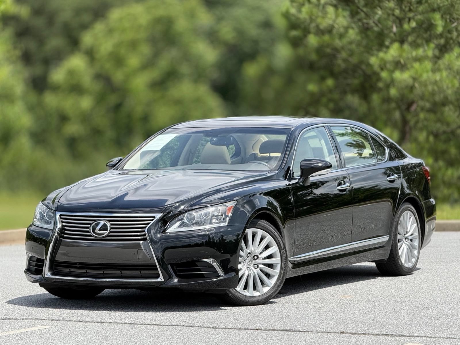 Used 2017 Lexus LS 460 L AWD/4WD image 8